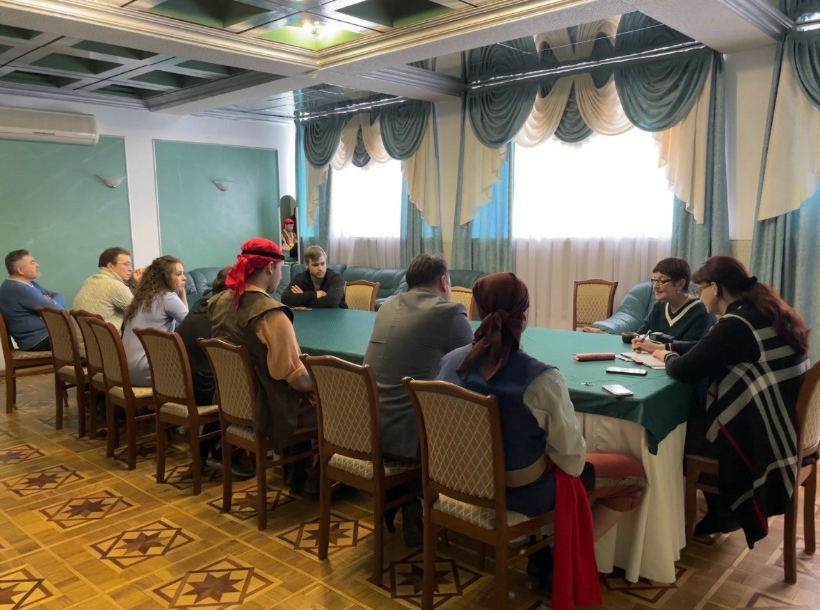 Курскую область посетила Наталья Давидовна Старосельская - российский литературный и театральный критик, член Союза писателей и Союза театральных деятелей РФ, главный редактор журнала «Страстной бульвар, 10»