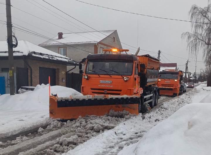 Уборка Курска от последствий оттепели продолжается
