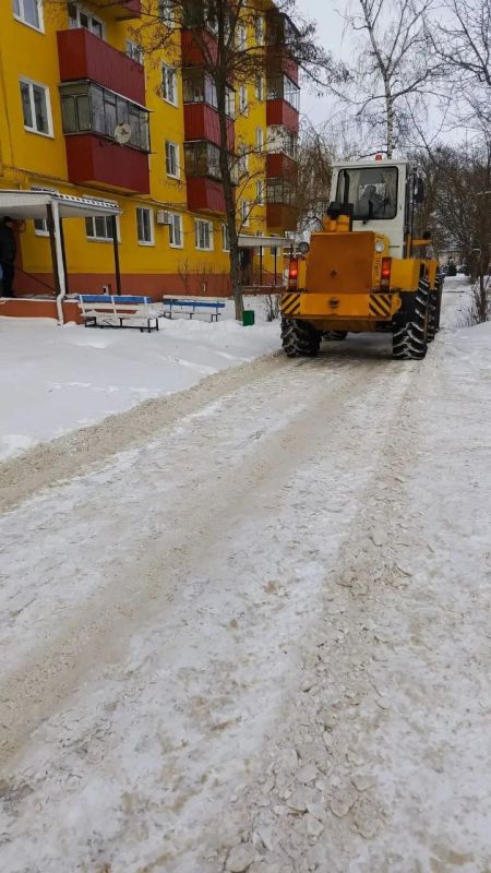 Сотрудники администрации Сеймского округа Курска продолжают контролировать уборку территорий