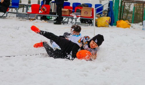 Команда из Железногорска победила на Кубке Курской области по регби на снегу