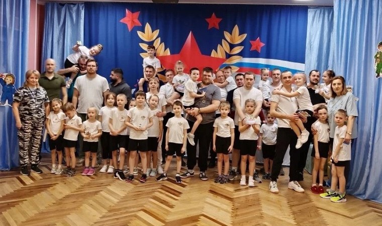 В детском саду 11 " Богатырь" города Курчатова по доброй традиции прошли праздничные соревнования, посвященные Дню защитника Отечества"