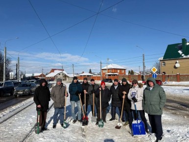 Сотрудниками Министерства был организован второй субботник по уборке снега