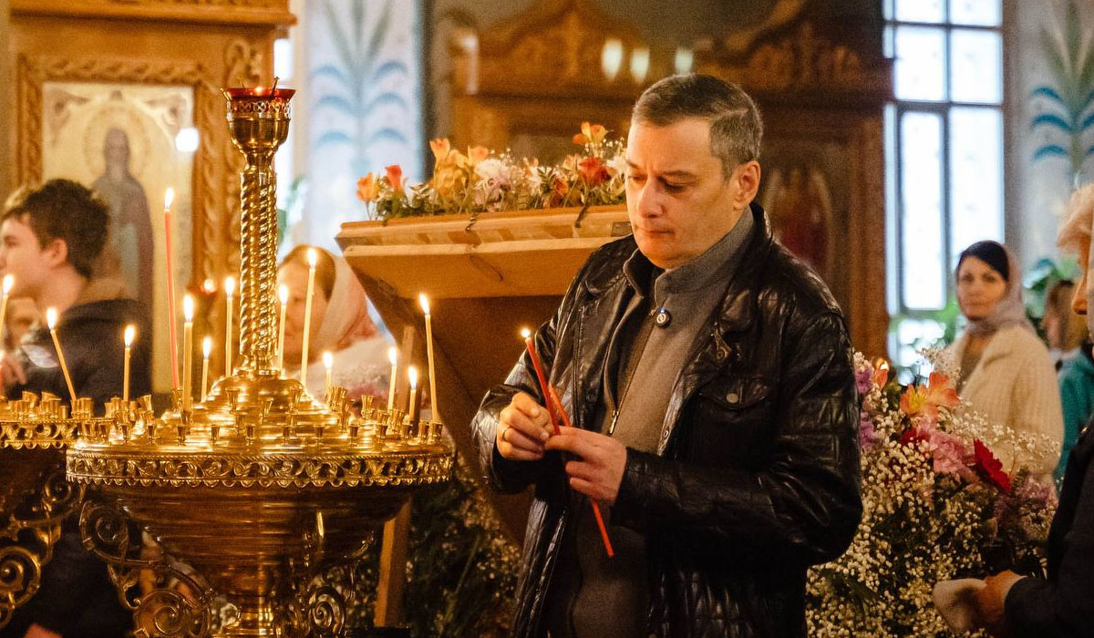 Александр Хинштейн поздравил курян с Прощеным воскресеньем