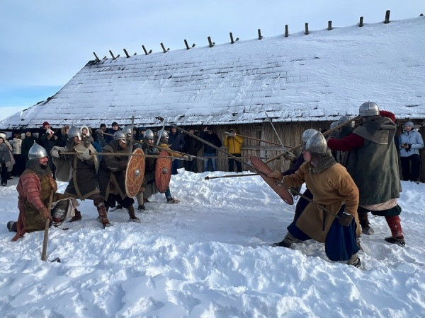 Под Курском прошел фестиваль «Зимовье на Неполках»