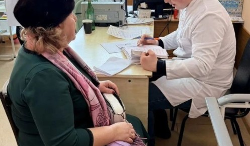 Врачи Курской областной больницы осмотрели более 60 человек в Понырях