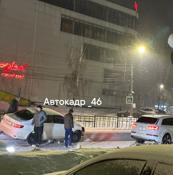 Вечер в Курске омрачила авария