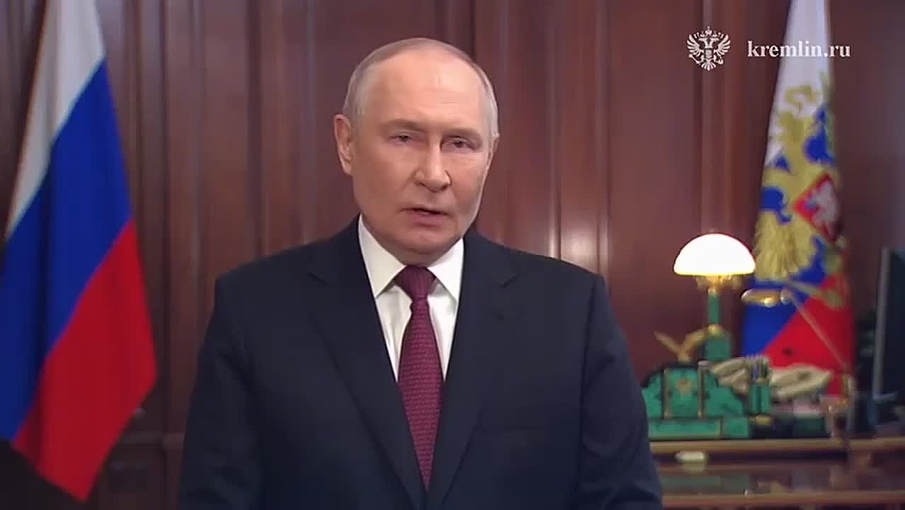 Поздравление с днём защитника Отечества от Президента