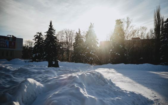 В Курске власти потребовали от федеральных сетей навести порядок со снегом у магазинов
