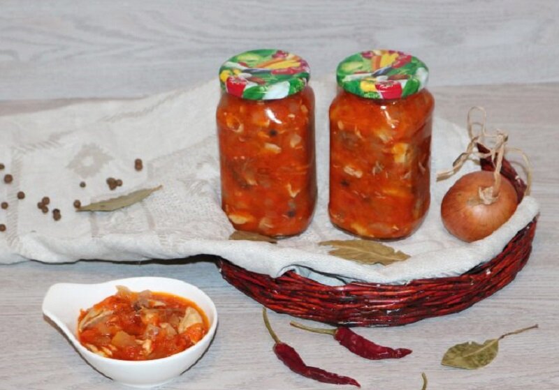 Как приготовить вкусные домашние консервы из скумбрии и не только