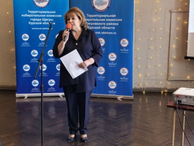 Кто сказал, что молодёжь не интересуется политикой? Сегодня в зале городского Дома культуры было жарко! И дело не только в отоплении — здесь кипели настоящие интеллектуальные страсти