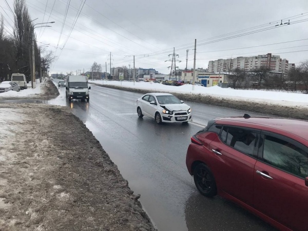 Утро в Курске начлось с аварии