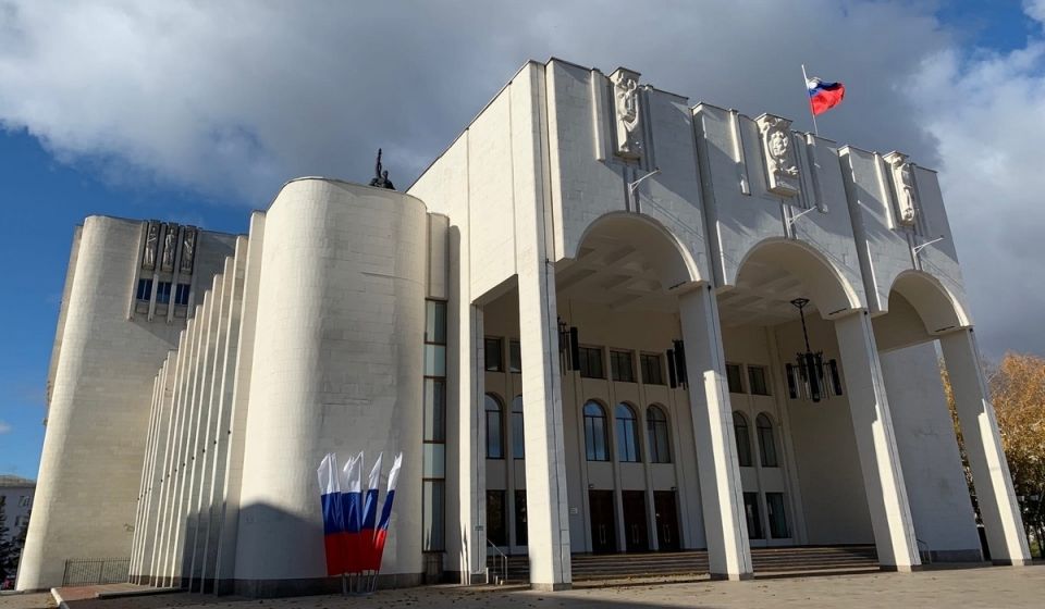 С 21 по 26 апреля в Курском драмтеатре представят спектакли 5 городов России