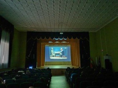 В рамках партнёрства Полянского СДК и Полянской СОШ для учащихся старших классов был организован показ документального фильма журналиста Андрея Медведева под названием «Предательство»