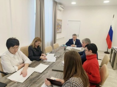 С 12 февраля по 5 марта текущего года, в рамках деятельности Министерства финансов и бюджетного контроля Курской области, проходят рабочие встречи с коллегами и главами муниципальных районов и городов, на которых обсуждаются...