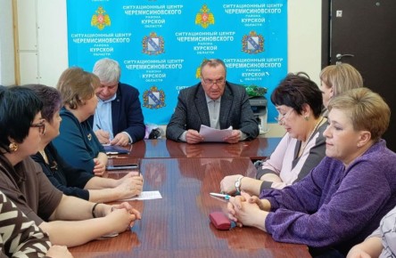 Михаил Игнатов: Сегодня в администрации состоялось очередное заседание Представительного Собрания Черемисиновского района Курской области, в рамках которого мной был представлен ежегодный отчет о решении задач...