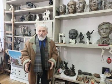 Почетный гражданин Курска Николай Криволапов отмечает 87 лет