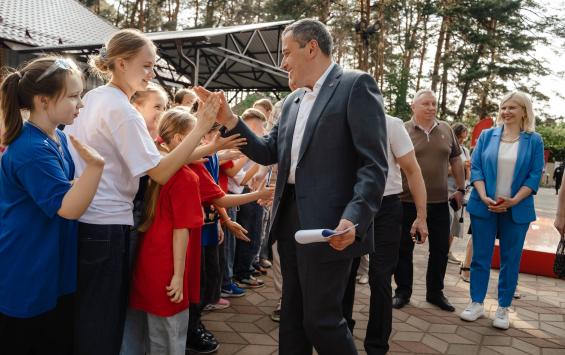 Восемь регионов России примут детей из Курской области на летний отдых