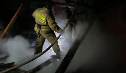 В Курской области ночью 2 марта сгорела баня