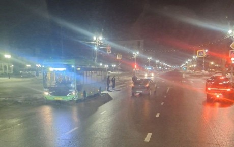 В центре Курска произошло ДТП с автобусом «Волгабас»