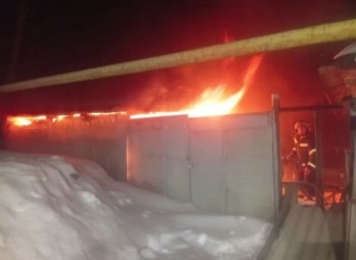 В Курской области горели дома и постройки