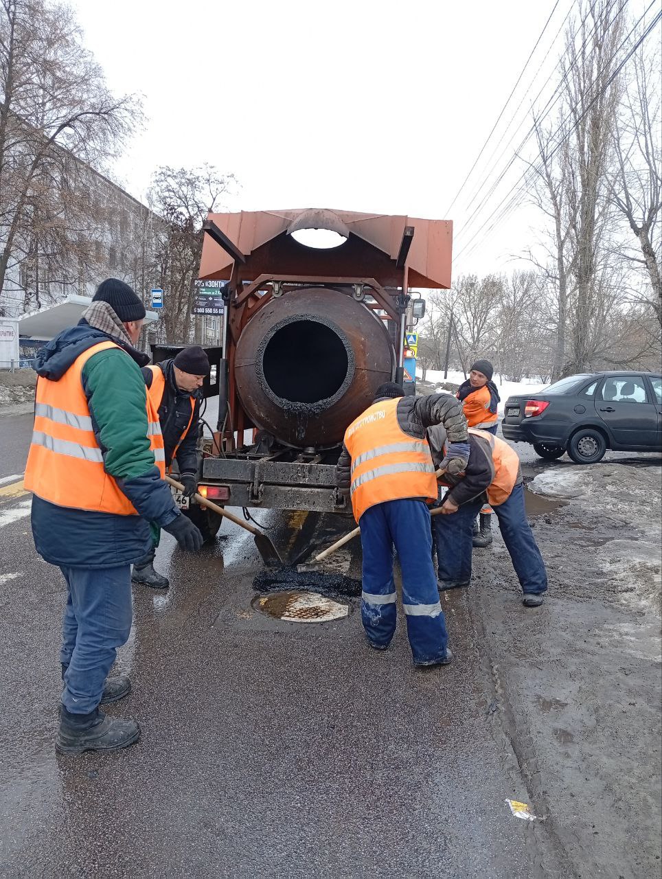Ямочный ремонт в Курске продолжался в течение дня
