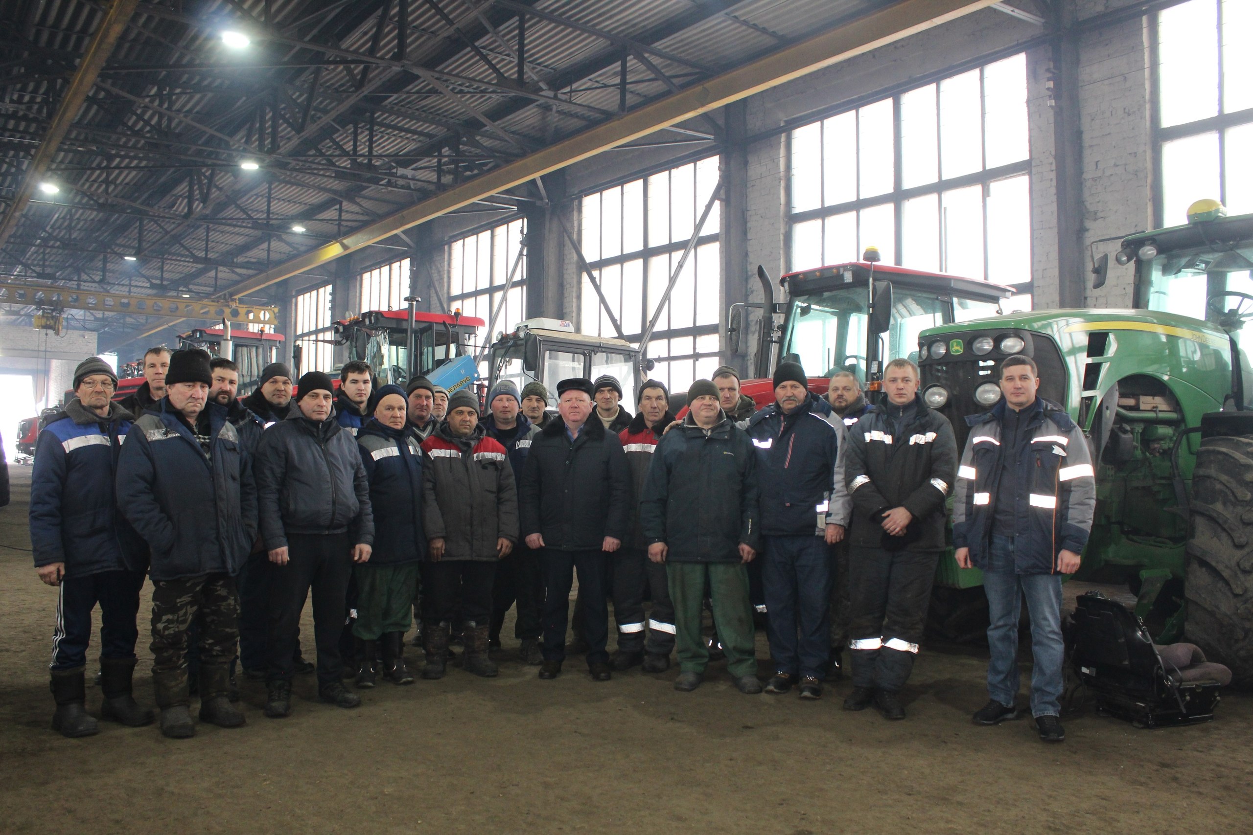 Аграрии Медвенского района активно готовятся к весеннему севу