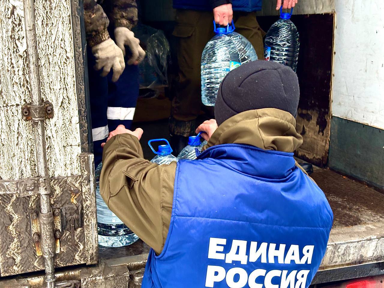 Волонтерам лагеря «Курский рубеж» доставлена помощь от партийцев из Нижнего Новгорода