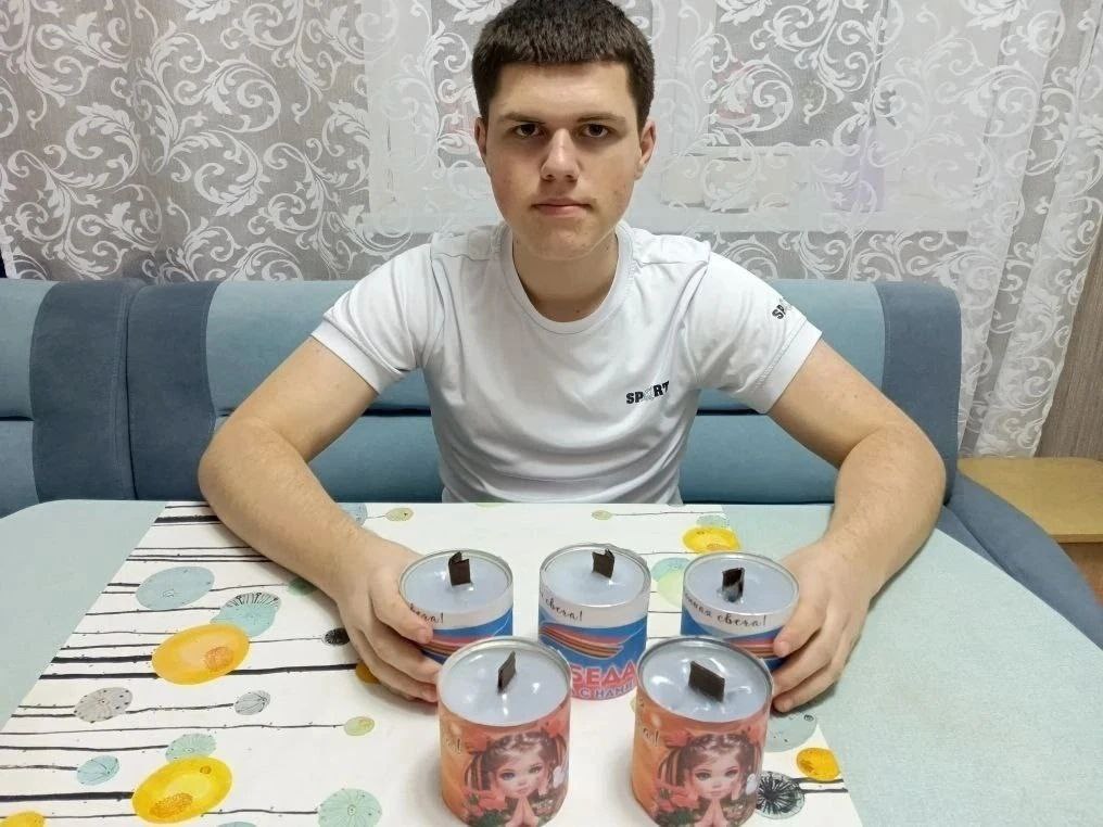 Павел Золотарев: Дорогие друзья!. Продолжаю рассказывать о добрых делах наших земляков - взрослых и детей