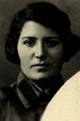 «Нельзя научиться любить живых, если не уметь хранить память о мертвых» (К.К. Рокоссовский)