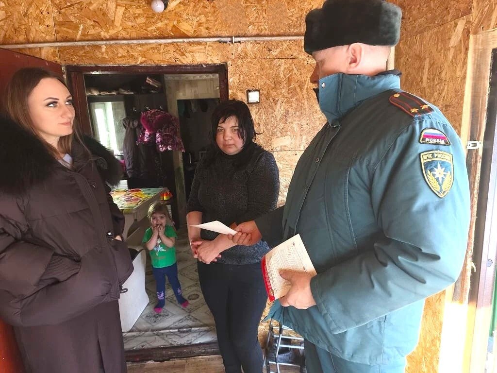 Сотрудники Центра "Содействие" продолжают проводить важную работу по профилактике семейного и детского неблагополучия, формирования ответственного родительства и повышения уровня детской безопасности