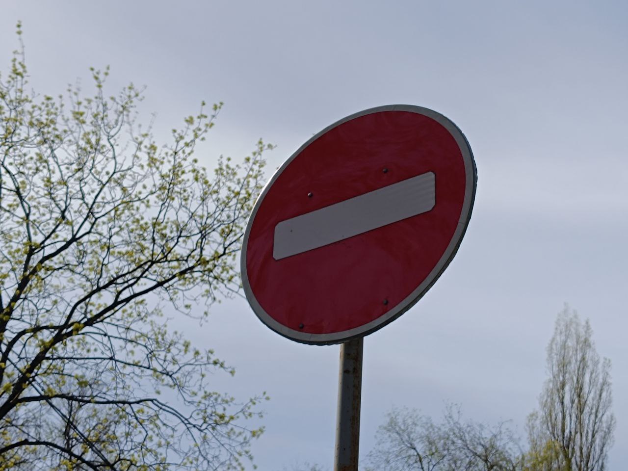 В Курске на месяц ограничат движение на пересечении улиц Юности и Родниковой