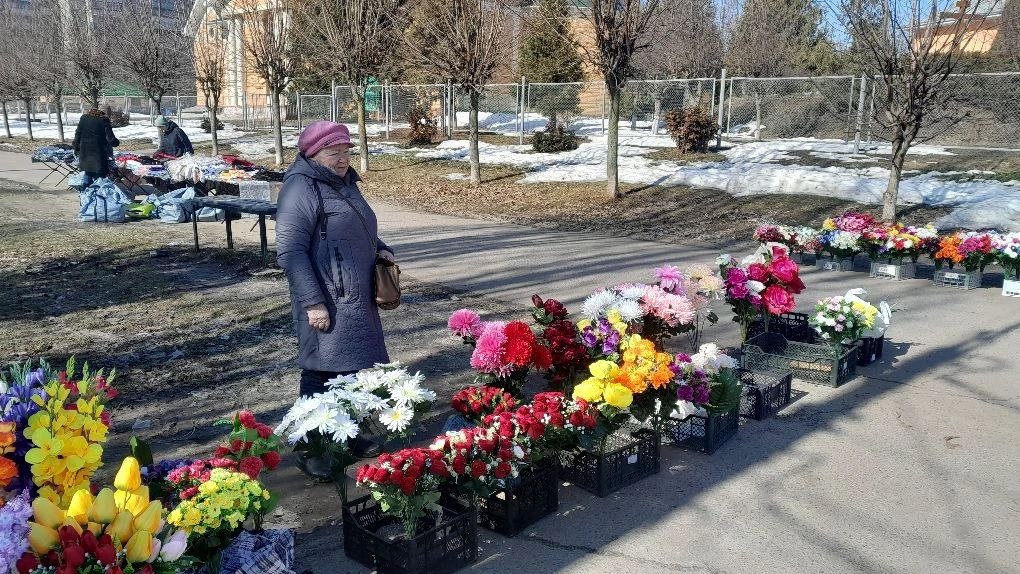 Комитет предпринимательства, потребительского рынка и развития общественных пространств совместно с окружными администрациями и полицией провели рейд по выявлению несанкционированной торговли