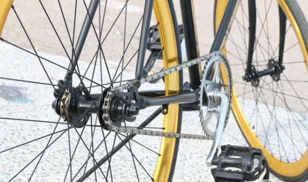 Под Курском пенсионер угонял велосипеды от магазина, кафе и из женского монастыря