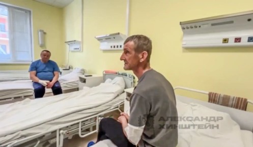 Чепик навестил в больнице пострадавших из-за атаки ВСУ на Хомутовский район