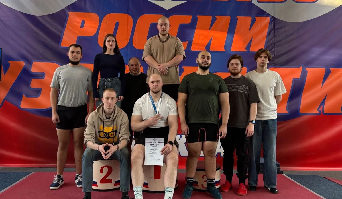 Курянин стал победителем всероссийских соревнований по пауэрлифтингу