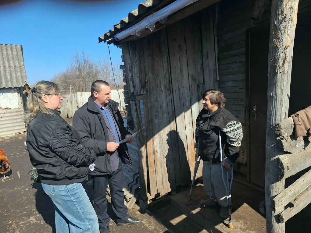 На горячую линию Президента России поступило обращение от жительницы с. Густомой, в котором содержалась просьба об оказании поддержки в улучшении жилищных условий