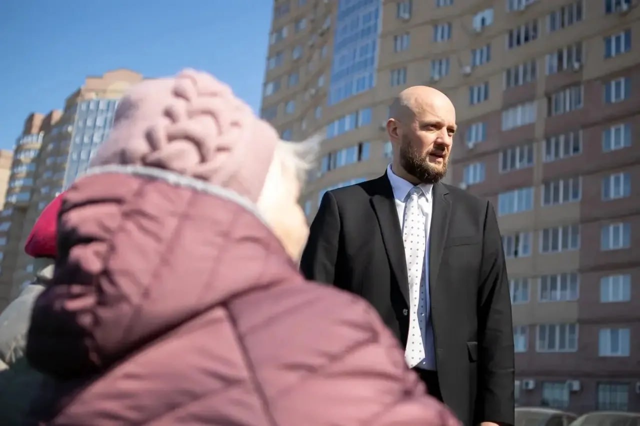 Евгений Маслов: Сегодня я встретился с представителями пяти управляющих компаний, работающих на проспекте Анатолия Дериглазова