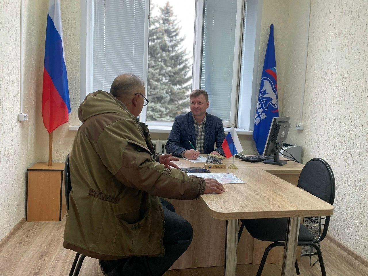 Юридическая помощь от "Единой России" в Поныровском районе