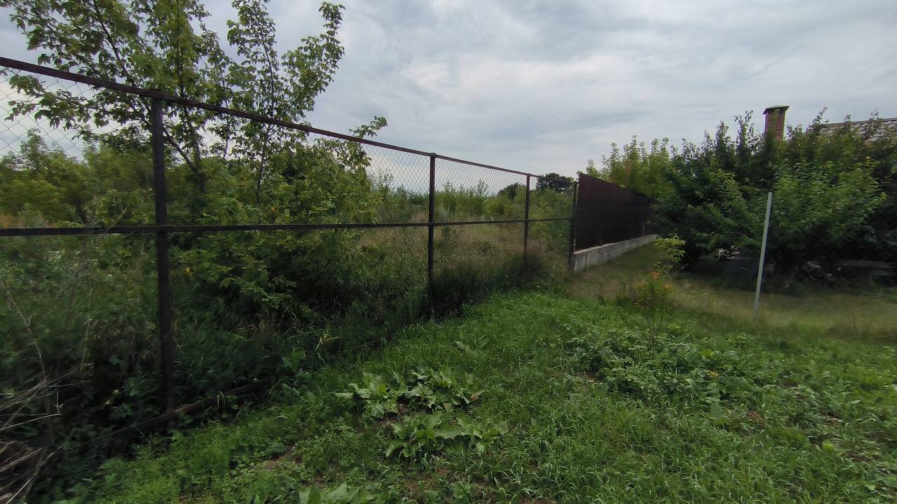 Под Курском на берегу Сейма незаконно установили забор и понтон