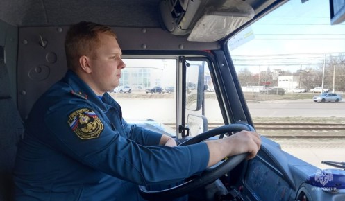 В Курске два автомобилиста не уступили дорогу пожарной технике