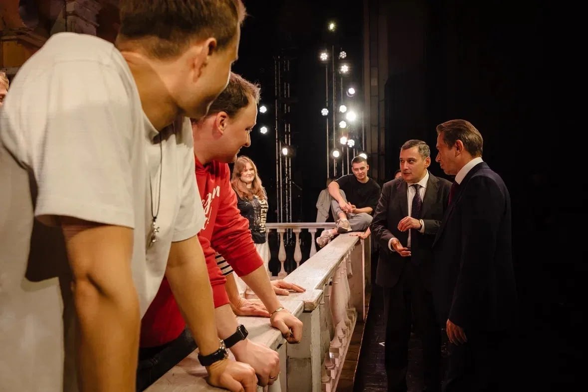 Александр Хинштейн анонсировал гастроли пяти ведущих театров страны в Курске