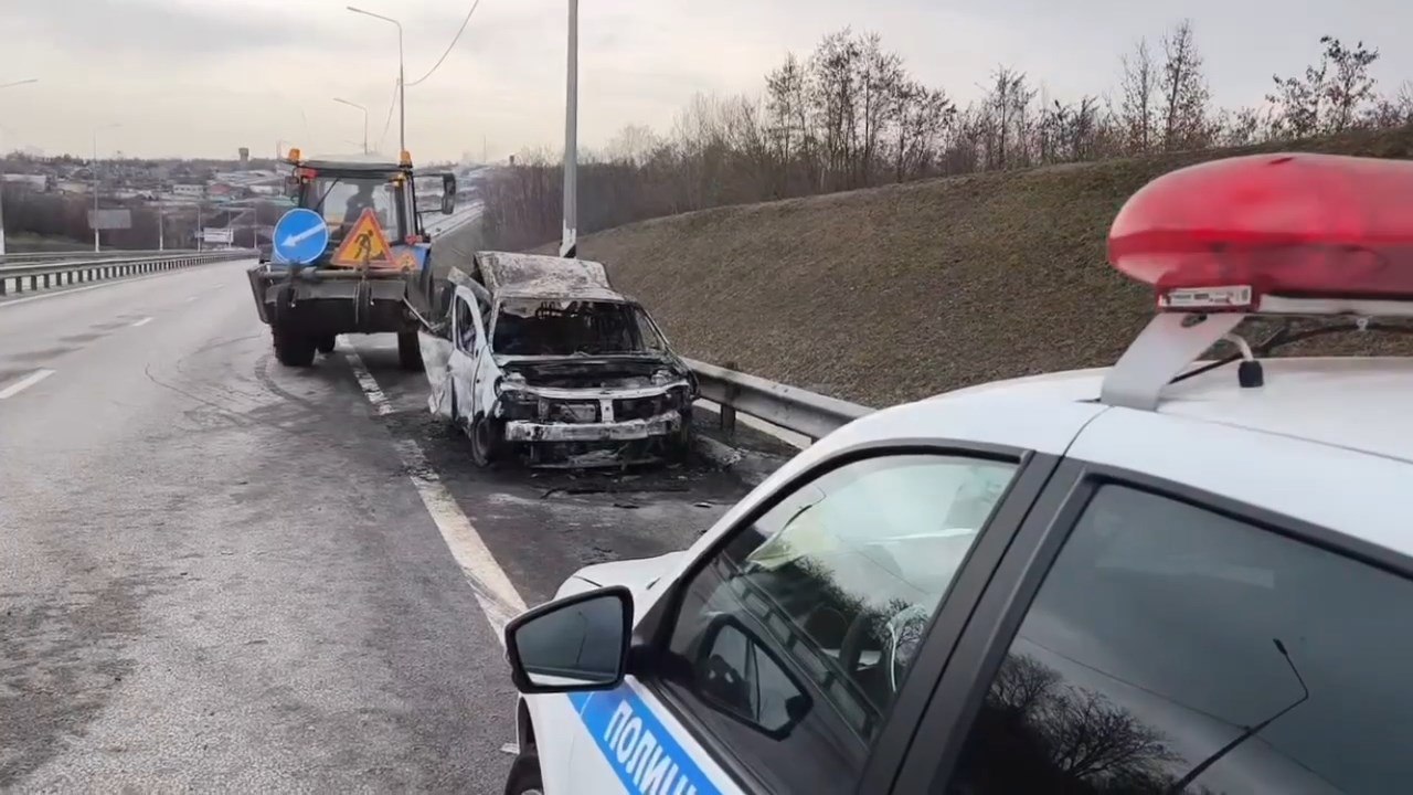 Водитель и два пассажира пострадали в массовом ДТП в Курском районе
