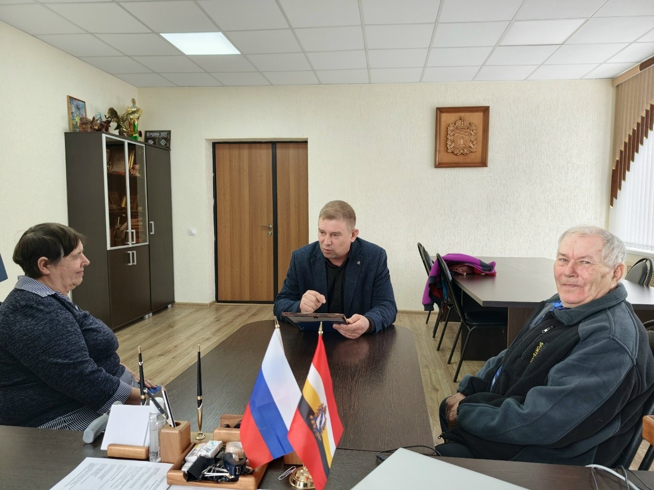 Золотая свадьба в Понырях. Иван Павлович и Александра Ивановна Соловьевы отметили 50-летие совместной жизни