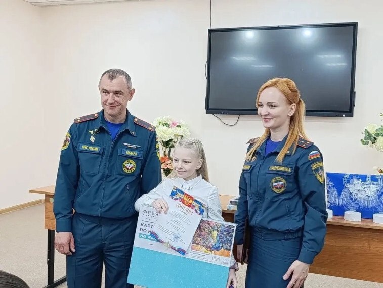 27 марта состоялось награждение участников творческого конкурса «Безопасный мир»