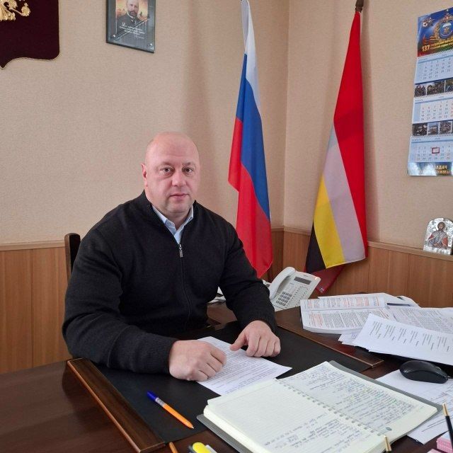 Дмитрий Новиков: Уважаемые жители!. 2 апреля в 11:00 в актовом зале Администрации Конышевского района состоится совещание, посвященное проведению субботников и наведению санитарного порядка на подведомственных территориях