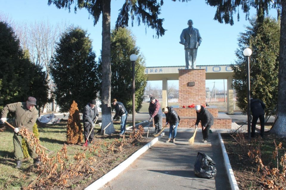 Сергей Ливенцев: Уважаемые жители г. Дмитриева и Дмитриевского района, руководители организаций и предприятий всех форм собственности!