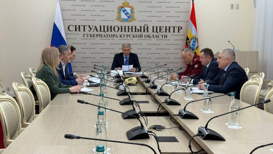 Заместитель губернатора Курской области Сергей Фофанов в режиме видеоконференции провел заседание комиссии по противодействию незаконному обороту промышленной продукции