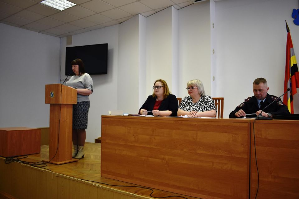 В администрации Железногорского района прошло заседание Межведомственной районной комиссии по взаимодействию в организации борьбы с преступностью и социальной профилактике правонарушений и Совета профилактики под...