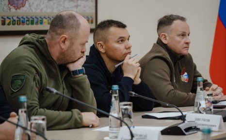 Замминистра цифрового развития России Андрей Заренин заключил контракт с бригадой «БАРС-Курск»