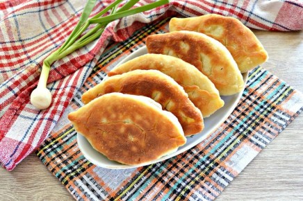 Неотразимые пирожки с рисом и яйцом: идеальный рецепт для вечера